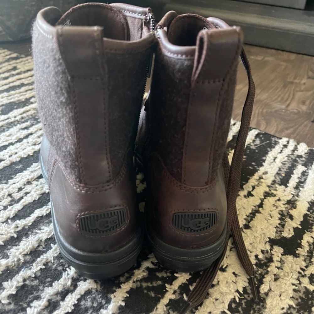 Ugg Boot - image 3